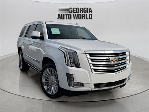 Used 2018 Cadillac Escalade Premium Luxury w/ LPO, Radiant Package image 2