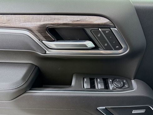 New 2026 Chevrolet Silverado 1500 LTZ w/ LTZ Premium Package image 18