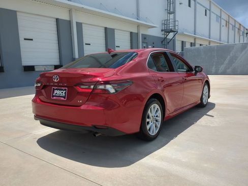 Used 2023 Toyota Camry LE FWD image 5