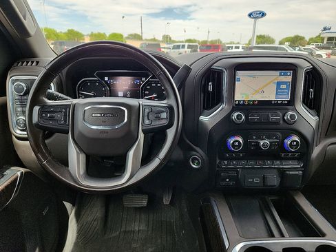 Used 2023 GMC Sierra 3500 Denali image 6