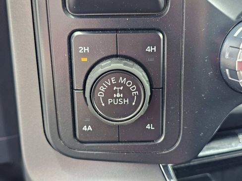 Used 2025 Ford F150 Lariat w/ Equipment Group 501A Mid AWD/4WD image 24