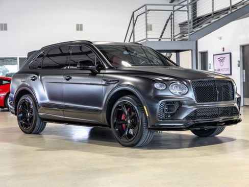 Used 2023 Bentley Bentayga AWD/4WD image 8
