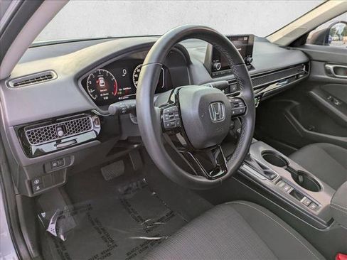 Used 2023 Honda Civic EX image 10