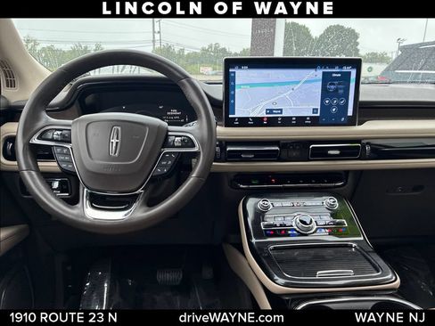 Used 2023 Lincoln Nautilus Reserve AWD/4WD image 25