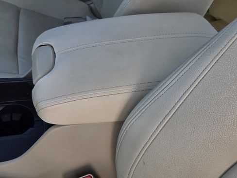 Used 2010 Honda Accord EX-L image 32