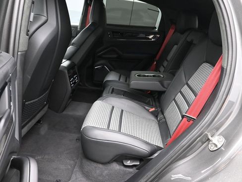 Certified 2025 Porsche Cayenne GTS AWD/4WD image 17