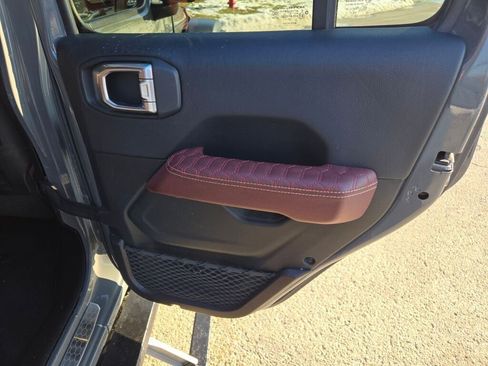 Used 2019 Jeep Wrangler Unlimited Rubicon image 9