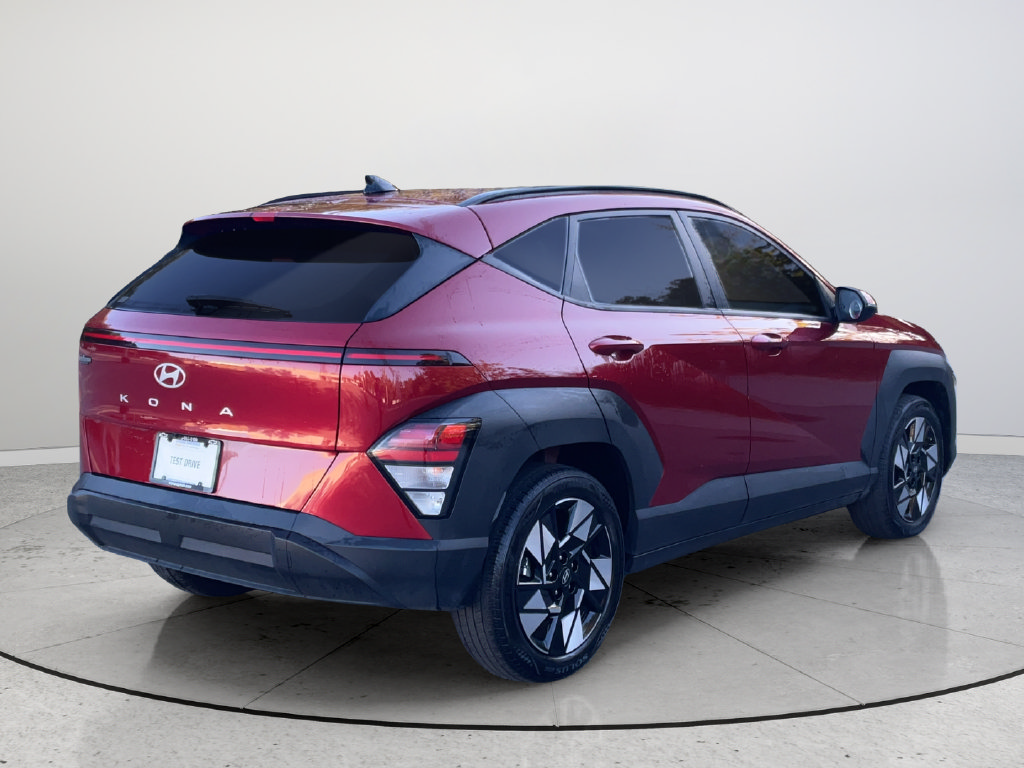 Used 2024 Hyundai Kona SEL FWD image 8