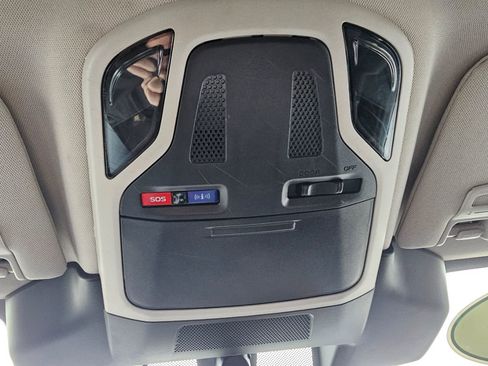 Used 2023 Subaru Outback Premium image 37