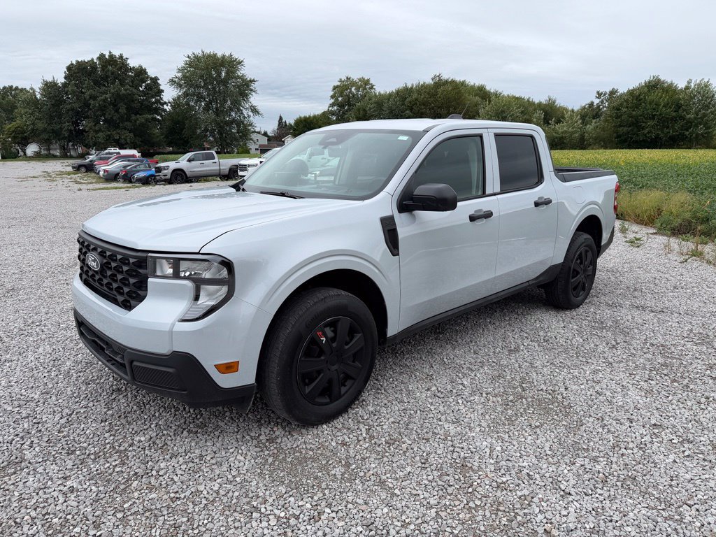 Used 2025 Ford Maverick XL FWD image 19