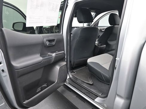 Used 2023 Toyota Tacoma TRD Sport AWD/4WD image 16