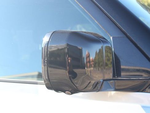 Used 2024 Land Rover Defender 130 S image 13