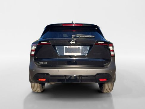 New 2026 Nissan Kicks SV image 5