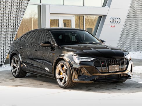 Certified 2023 Audi e-tron S Prestige w/ Prestige Package image 2