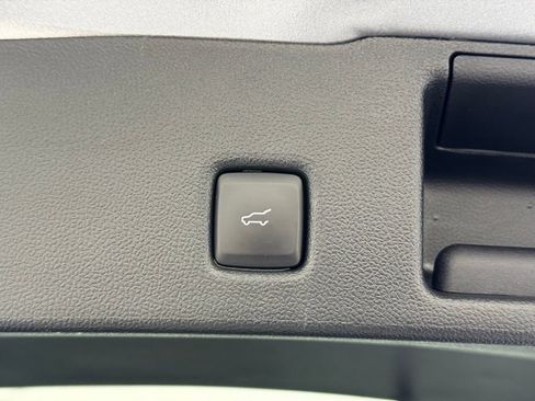 New 2024 Ford Escape SE image 5