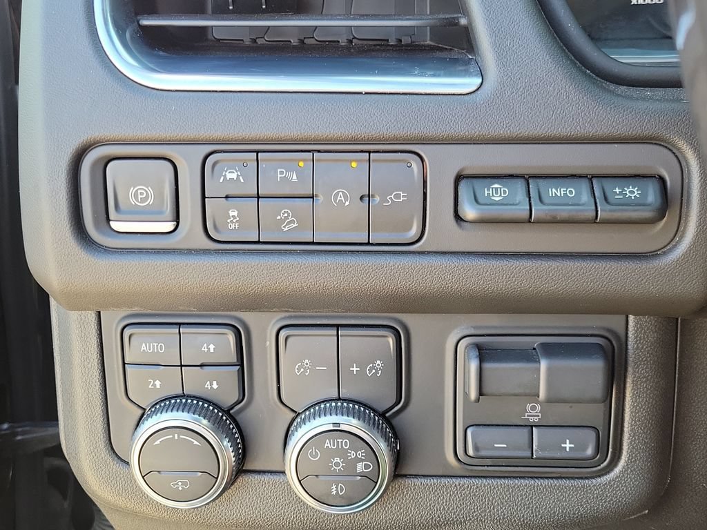 Used 2021 GMC Yukon AT4 w/ AT4 Premium Plus Package AWD/4WD image 25