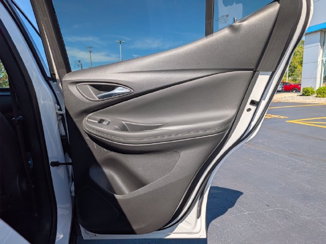 Used 2023 Buick Encore GX Preferred w/ Cold Weather Comfort Package FWD image 18