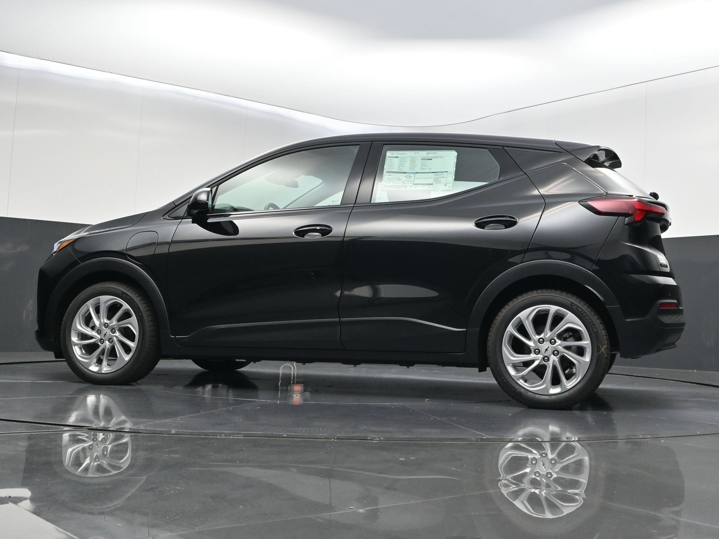 New 2027 Chevrolet Bolt LT w/ Comfort Package FWD image 64