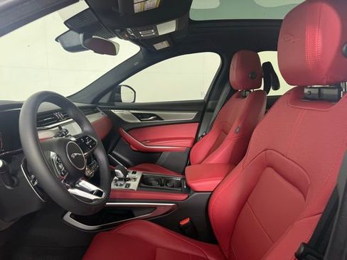 New 2025 Jaguar F-PACE R-Dynamic S image 30