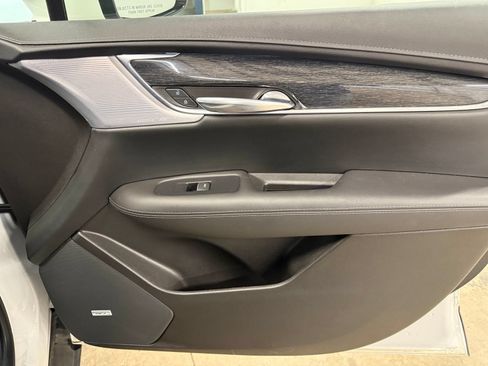 Used 2022 Cadillac XT5 Premium Luxury w/ Technology Package FWD image 31