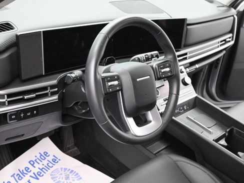 Used 2025 Hyundai Santa Fe SEL AWD/4WD image 15