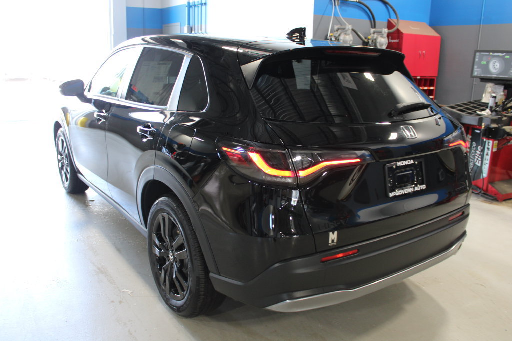 New 2027 Honda HR-V Sport image 8