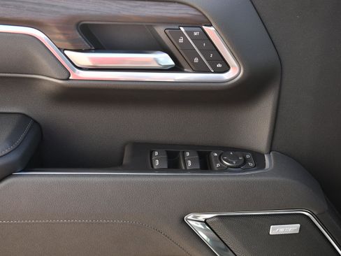 New 2026 GMC Sierra 1500 SLT w/ SLT Premium Plus Package image 17