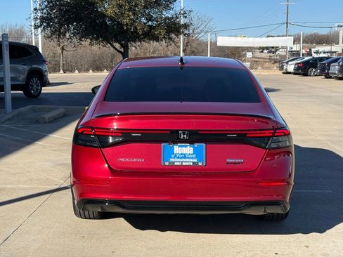 Used 2024 Honda Accord Sport image 4