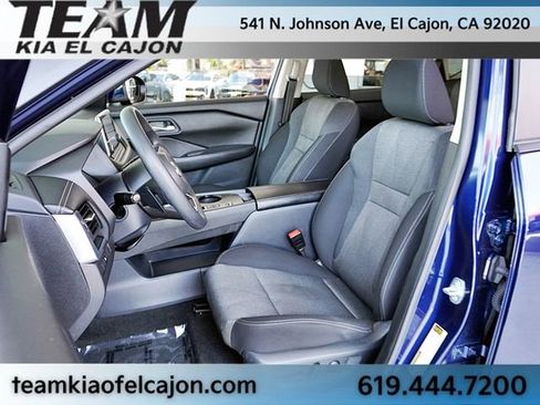 Used 2024 Nissan Rogue SV FWD image 15