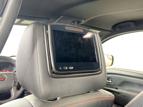 Used 2021 Nissan Titan PRO-4X w/ Pro-4x Convenience Package image 23