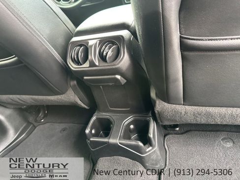 Used 2021 Jeep Wrangler Unlimited Sport AWD/4WD image 16