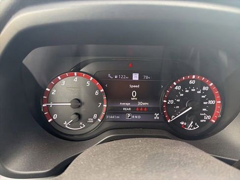Used 2024 Nissan Titan PRO-4X w/ Pro-4x Convenience Package AWD/4WD image 27