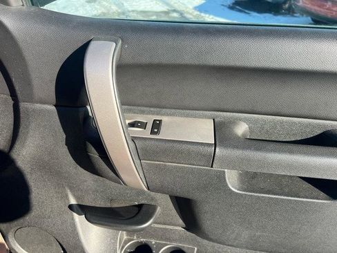 Used 2010 Chevrolet Silverado 1500 LT image 11