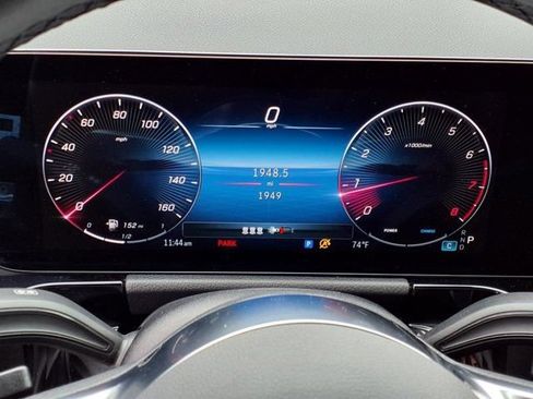 Used 2025 Mercedes-Benz GLA 250 image 9