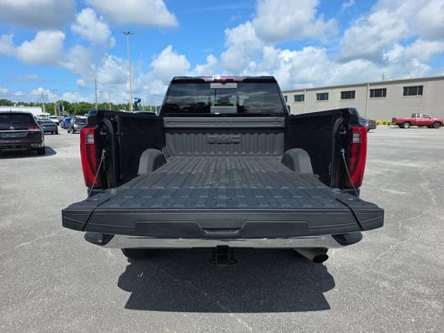 Used 2024 GMC Sierra 2500 SLT w/ SLT Premium Package AWD/4WD image 33