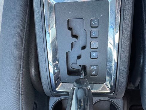 Used 2009 Dodge Journey SXT image 16