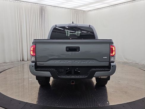 Used 2021 Toyota Tacoma TRD Sport w/ Technology Package AWD/4WD image 22