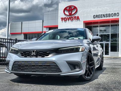 Used 2023 Honda Civic Sport Touring image 1