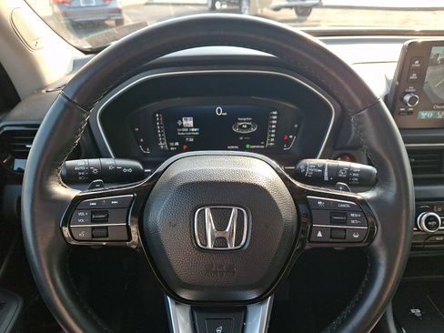 Used 2025 Honda Pilot Elite image 22