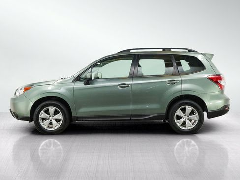 Used 2016 Subaru Forester 2.5i Limited AWD/4WD image 2