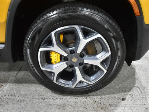 Used 2022 Rivian R1T Adventure image 80