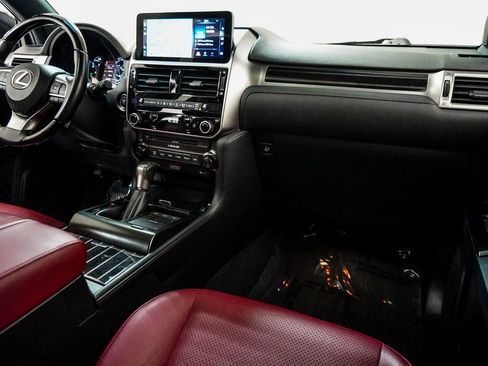 Used 2023 Lexus GX 460 Luxury w/ Sport Design Package AWD/4WD image 13