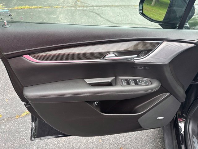 Used 2022 Cadillac XT5 Sportv w/ Technology Package AWD/4WD image 9