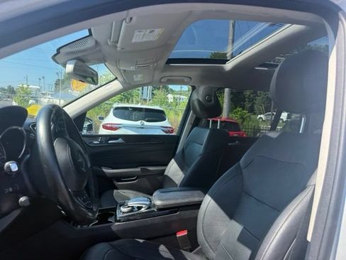 Used 2017 Mercedes-Benz GLS 450 4MATIC image 16
