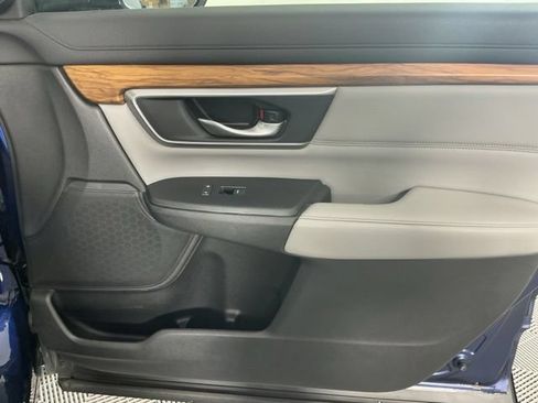 Used 2020 Honda CR-V Touring image 13