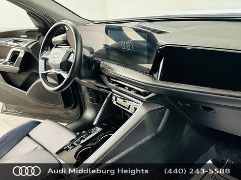 Certified 2025 Audi Q5 Premium w/ Premium Plus AWD/4WD image 10