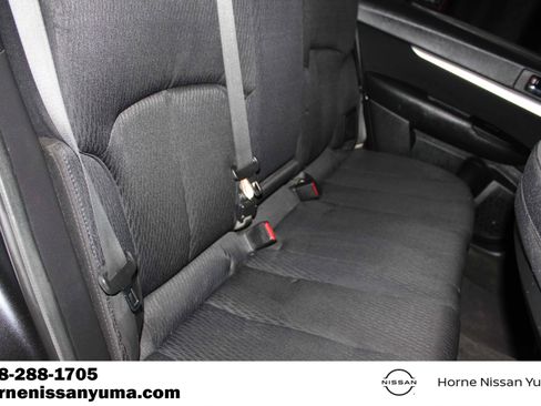 Used 2012 Subaru Outback 2.5i Premium w/ All-Weather Pkg AWD/4WD image 7