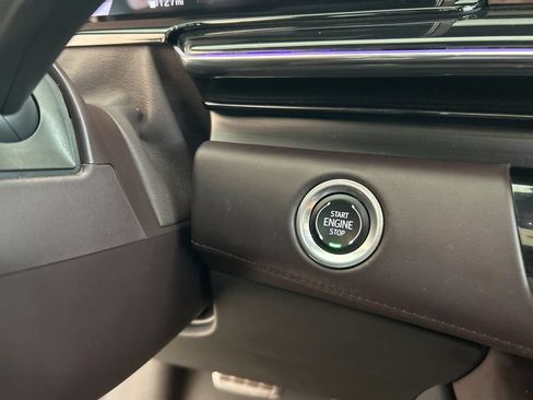 Used 2024 Cadillac Escalade V AWD/4WD image 68