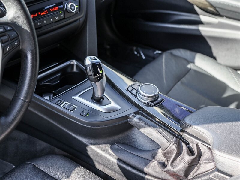 Used 2015 BMW 328i Sedan RWD image 25