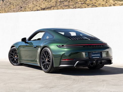 Used 2026 Porsche 911 Carrera GTS image 3